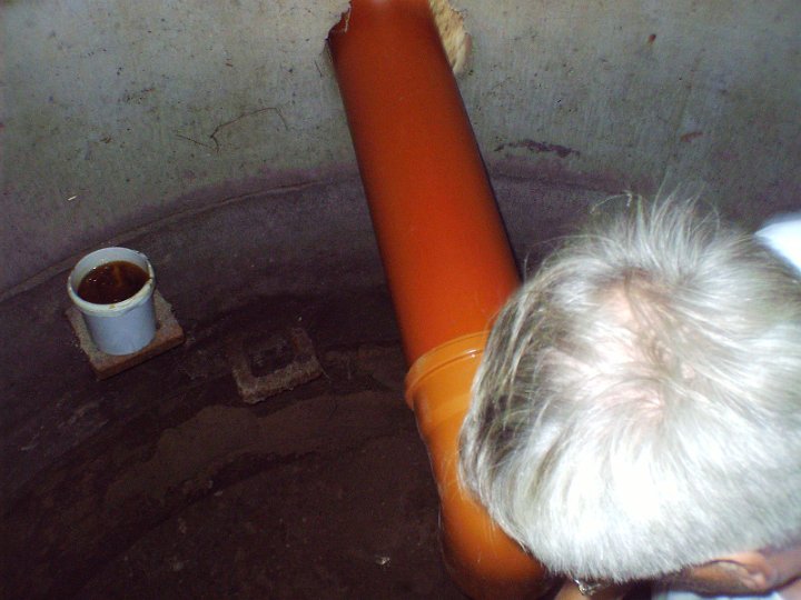 20050719_anschluss_sickerschacht_010